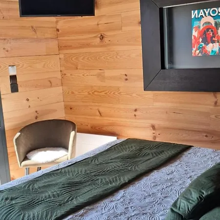 Homestay Nanoucka Medis